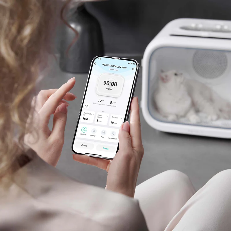PETKIT app monitoring AirSalon Max drying time, temperature, humidity and fan settings.